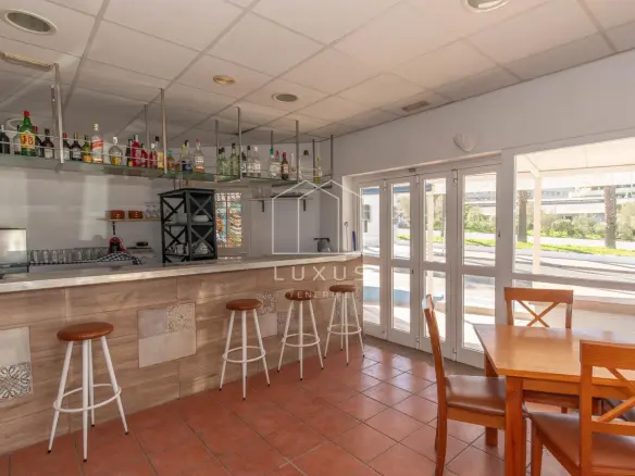 2-bedroom Shop In Puerto De La Cruz, Spain (130 M²)