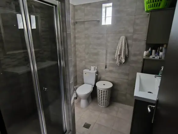 Detached House 220 M² On The Olympic Coast