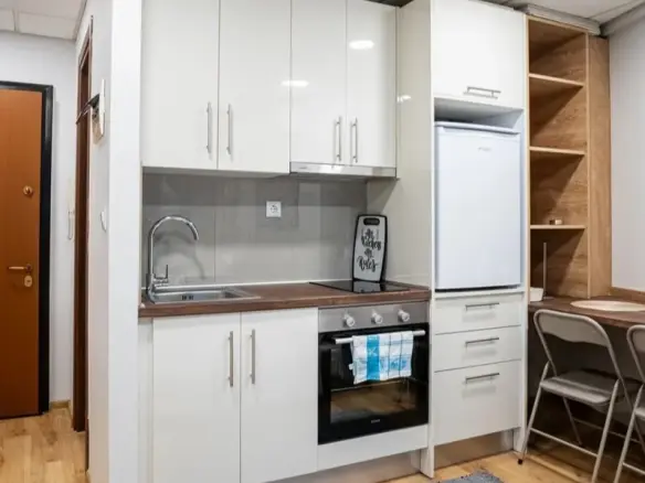 Flat 25 M² In Thessaloniki