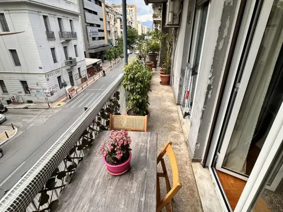 Flat 105 M² In Athens