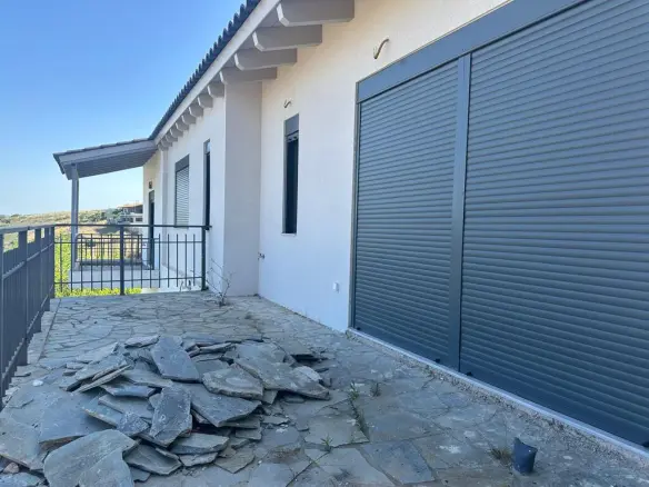 Detached House 230 M² In Athens