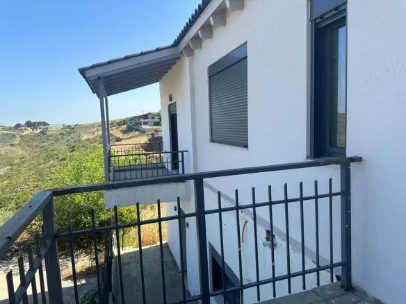 Detached House 230 M² In Athens