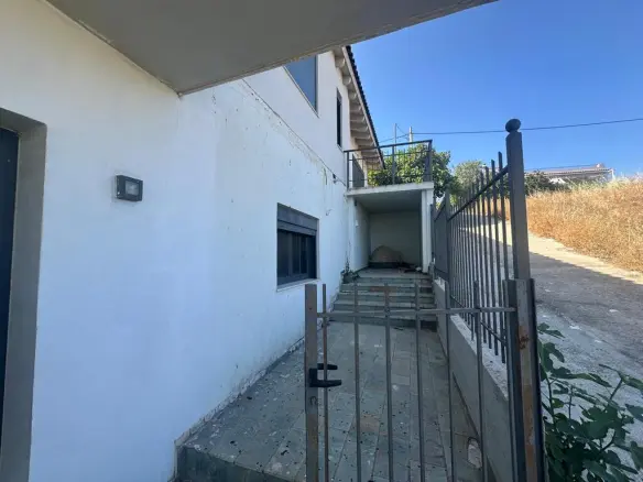 Detached House 230 M² In Athens