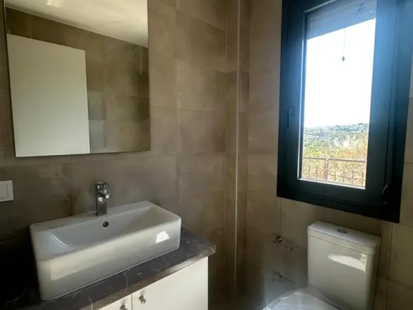 Detached House 230 M² In Athens