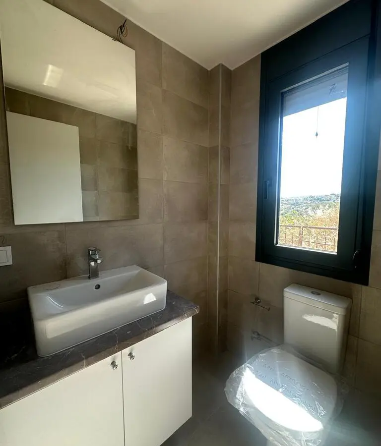 Detached House 230 M² In Athens