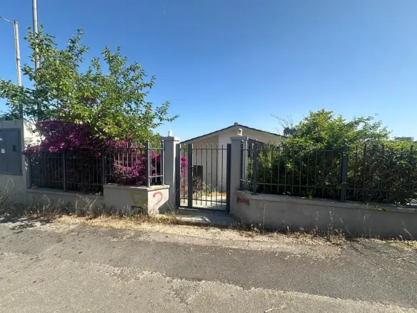 Detached House 230 M² In Athens