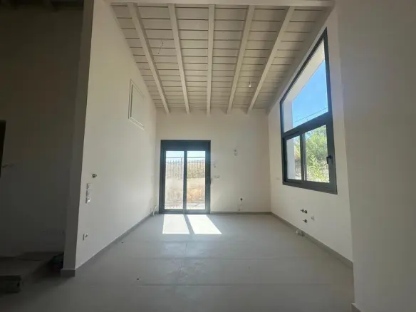 Detached House 230 M² In Athens