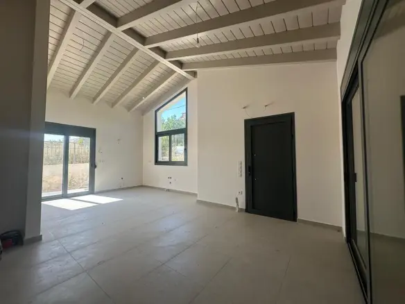 Detached House 230 M² In Athens