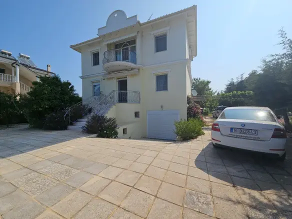 4-bedroom Villa In Kassandra, Greece (288 M²)