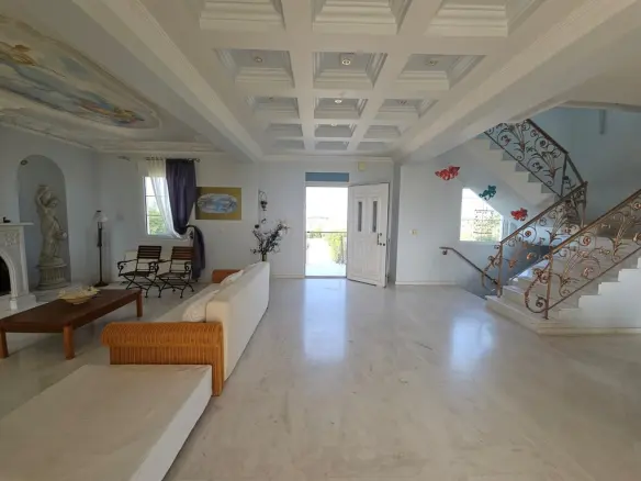 4-bedroom Villa In Kassandra, Greece (288 M²)