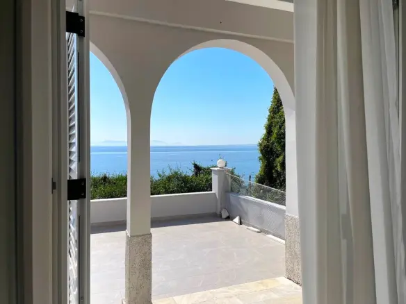 Detached House 209 M² In Corfu