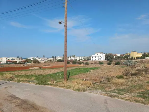 Land 2672 M² In Crete