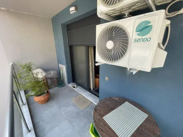 Complex 430 M² In Kavala