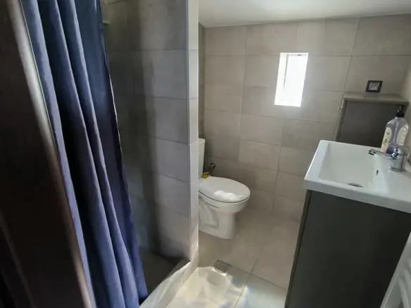 Detached House 220 M² On The Olympic Coast