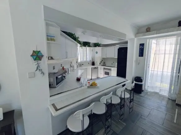 Detached House 215 M² In Attica