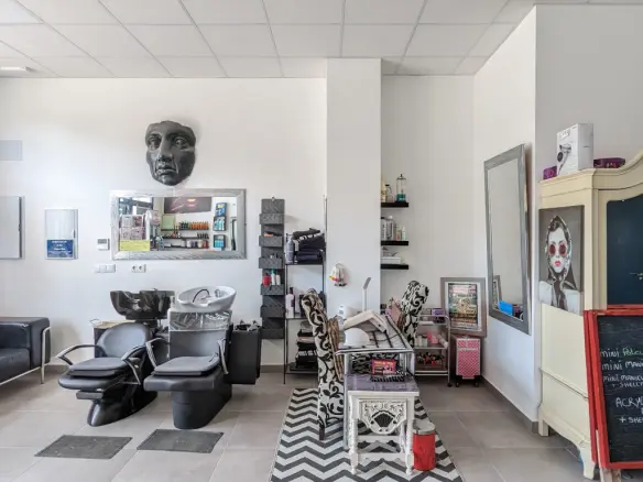 Commercial In Lo Crispin, Spain (69 M²)