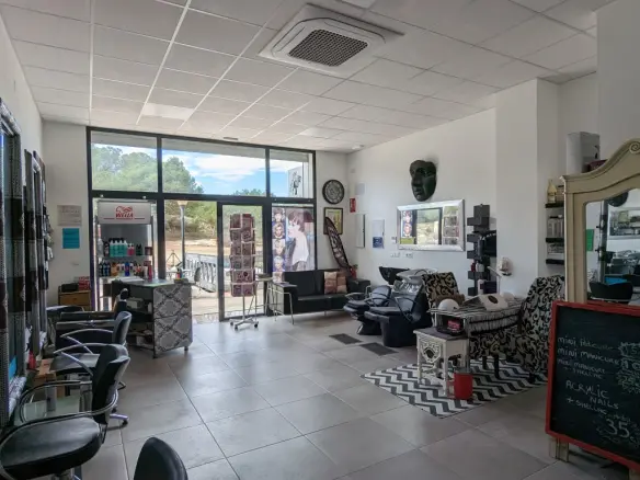 Commercial In Lo Crispin, Spain (69 M²)