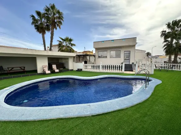 3-bedroom Detached Villa In Ciudad Quesada, Spain (138 M²)