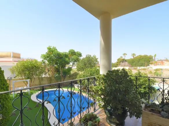 5-bedroom Detached Villa In Ciudad Quesada, Spain (360 M²)