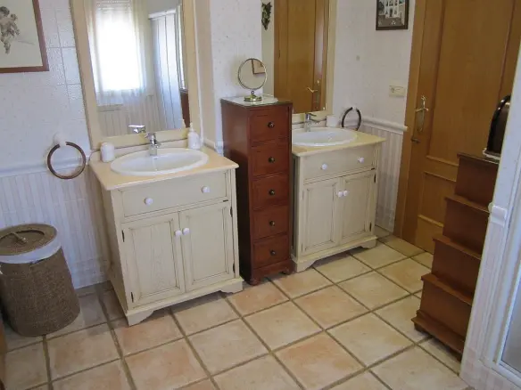 6-bedroom Detached Villa In Yecla, Spain (501 M²)