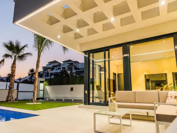3-bedroom Detached Villa In Benidorm, Spain (145 M²)