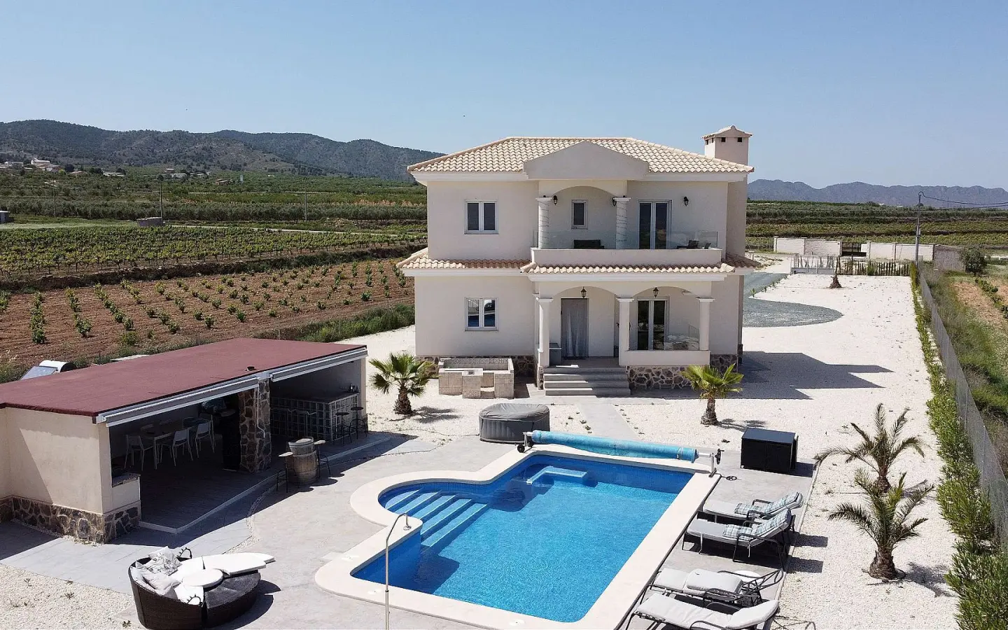 4-bedroom Detached Villa In Pinoso, Spain (150 M²)