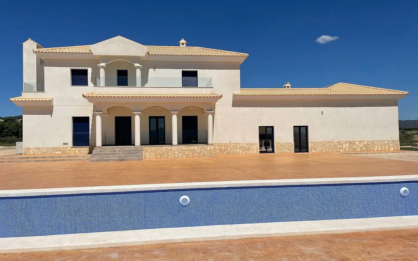 4-bedroom Detached Villa In Pinoso, Spain (225 M²)