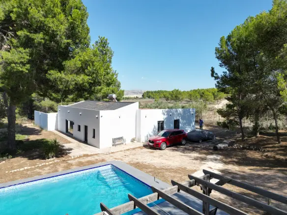 4-bedroom Detached Villa In Villena, Spain (216 M²)