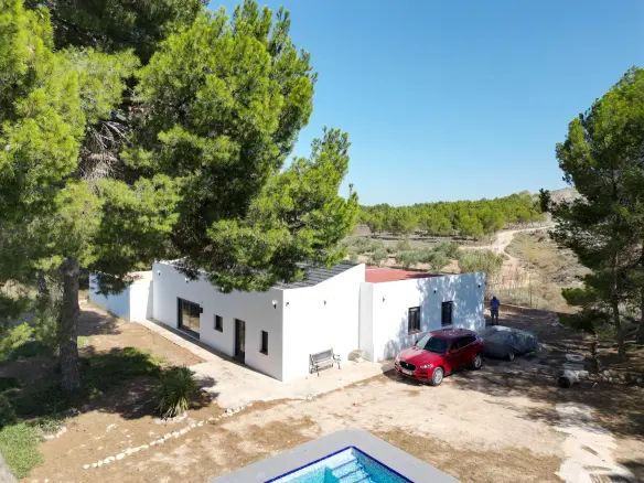 4-bedroom Detached Villa In Villena, Spain (216 M²)