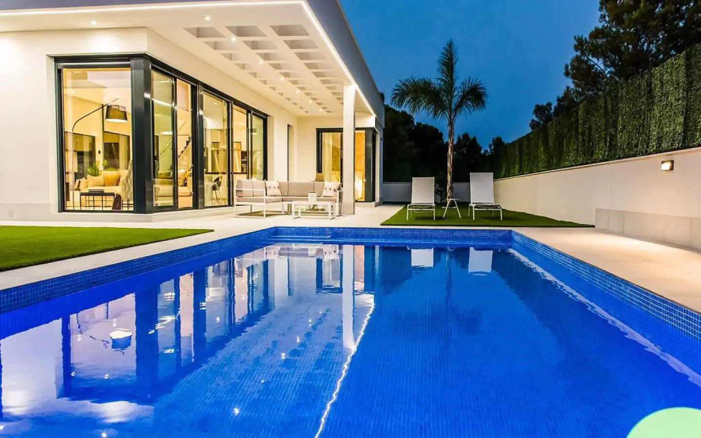3-bedroom Detached Villa In Benidorm, Spain (145 M²)