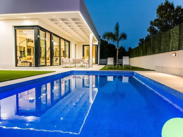 3-bedroom Detached Villa In Benidorm, Spain (145 M²)