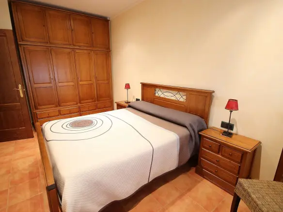 4-bedroom Detached Villa In Petrer, Spain (550 M²)