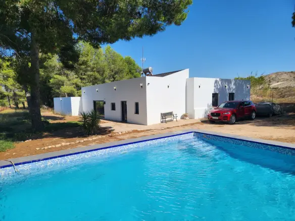 4-bedroom Detached Villa In Villena, Spain (216 M²)