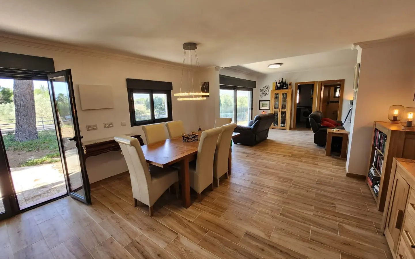 4-bedroom Detached Villa In Villena, Spain (216 M²)