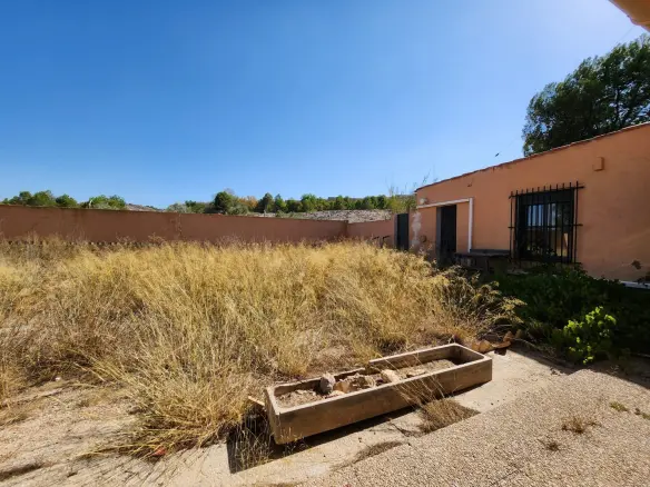 4-bedroom Detached Villa In Villena, Spain (216 M²)