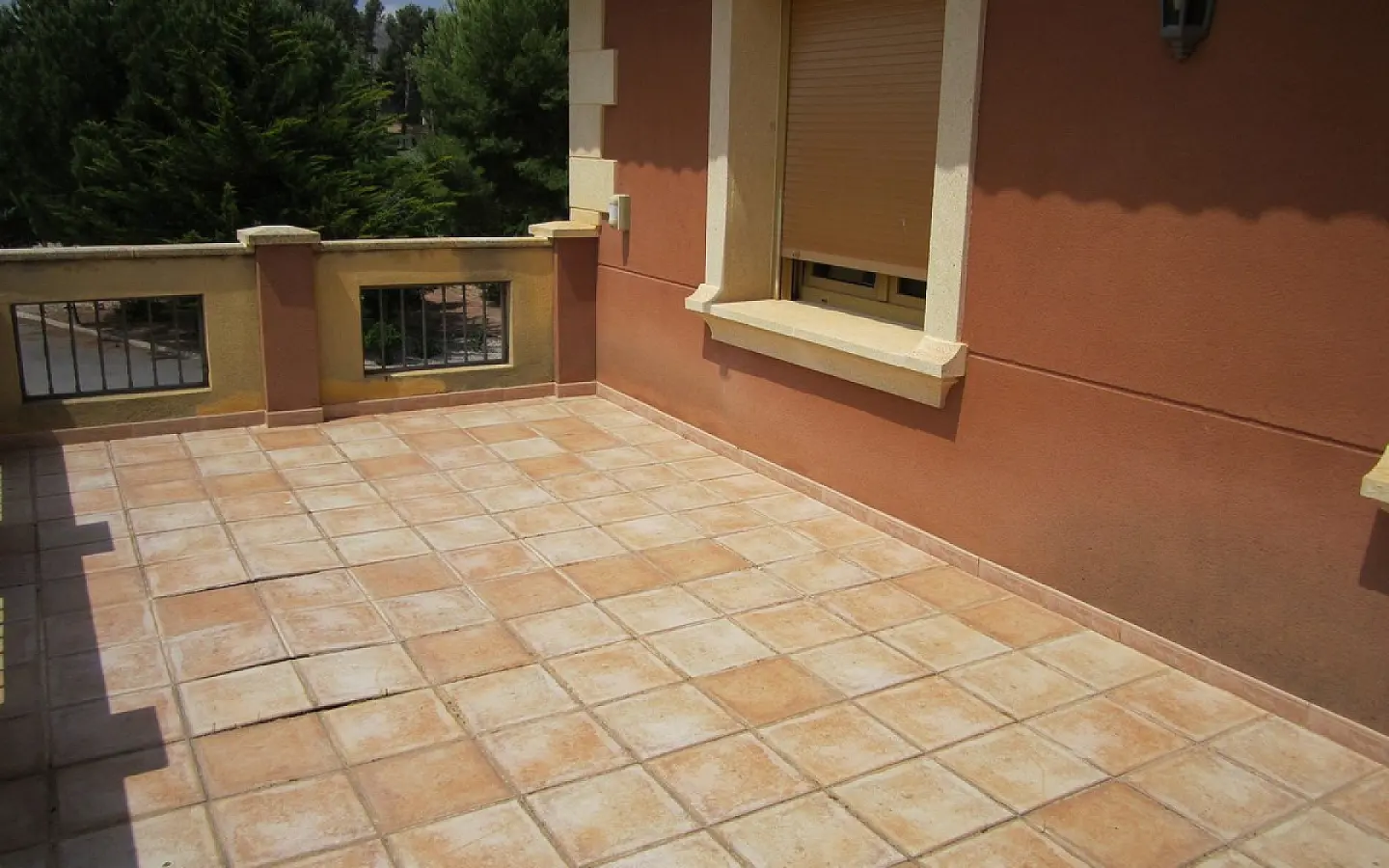 6-bedroom Detached Villa In Yecla, Spain (501 M²)