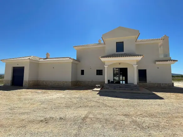4-bedroom Detached Villa In Pinoso, Spain (225 M²)