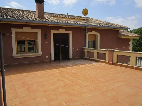 6-bedroom Detached Villa In Yecla, Spain (501 M²)