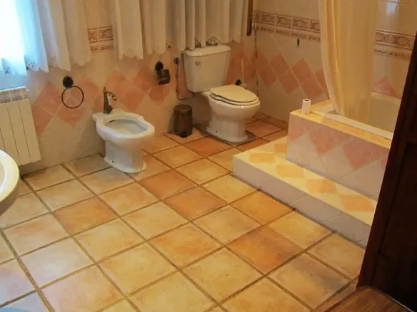 6-bedroom Detached Villa In Yecla, Spain (501 M²)