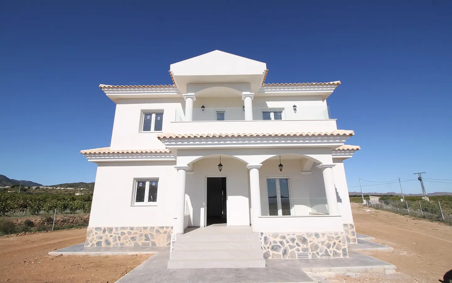 4-bedroom Detached Villa In Pinoso, Spain (150 M²)