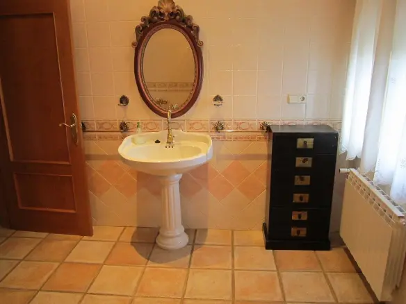 6-bedroom Detached Villa In Yecla, Spain (501 M²)