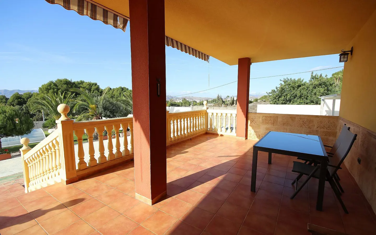 4-bedroom Detached Villa In Petrer, Spain (550 M²)
