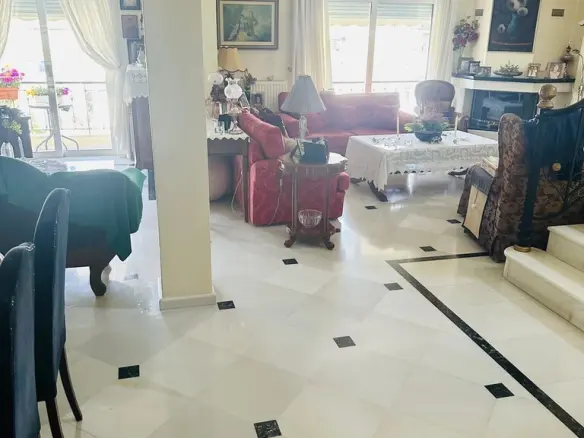 4-bedroom Maisonette In Moschato, Greece (174 M²)