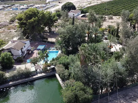 3-bedroom Country House In Crevillente, Spain (250 M²)