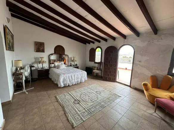 9-bedroom Country House In Novelda, Spain (414 M²)