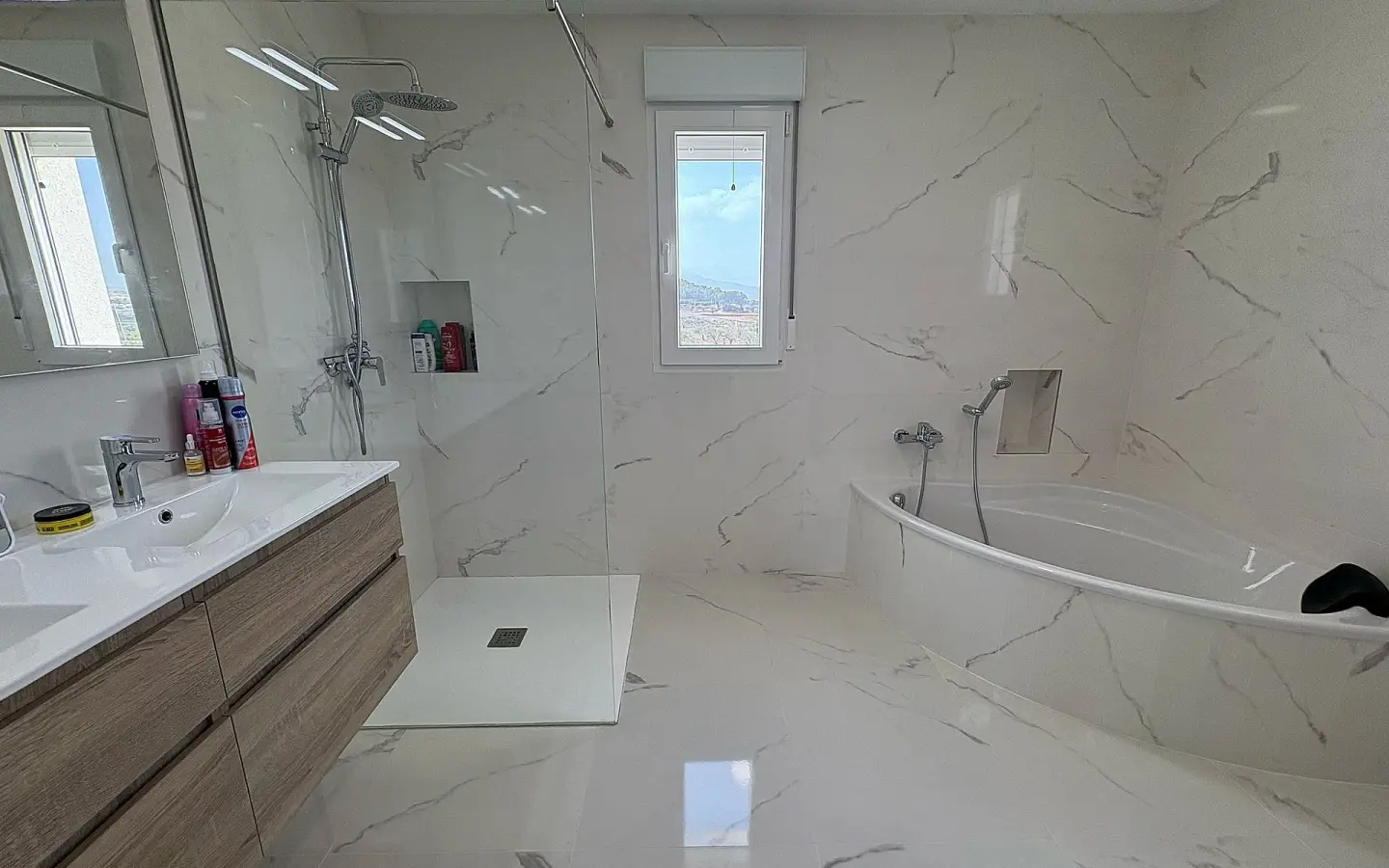 4-bedroom Detached Villa In Pinoso, Spain (180 M²)