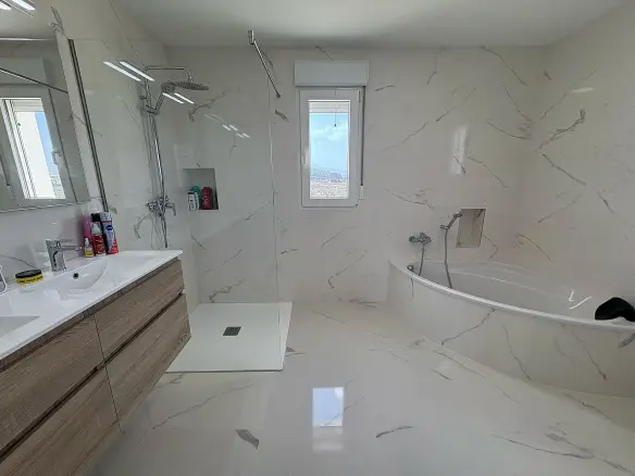 4-bedroom Detached Villa In Pinoso, Spain (180 M²)