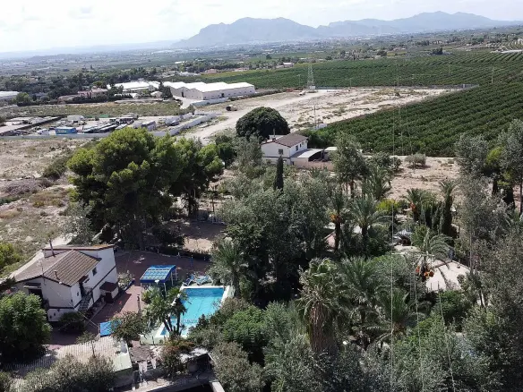 3-bedroom Country House In Crevillente, Spain (250 M²)