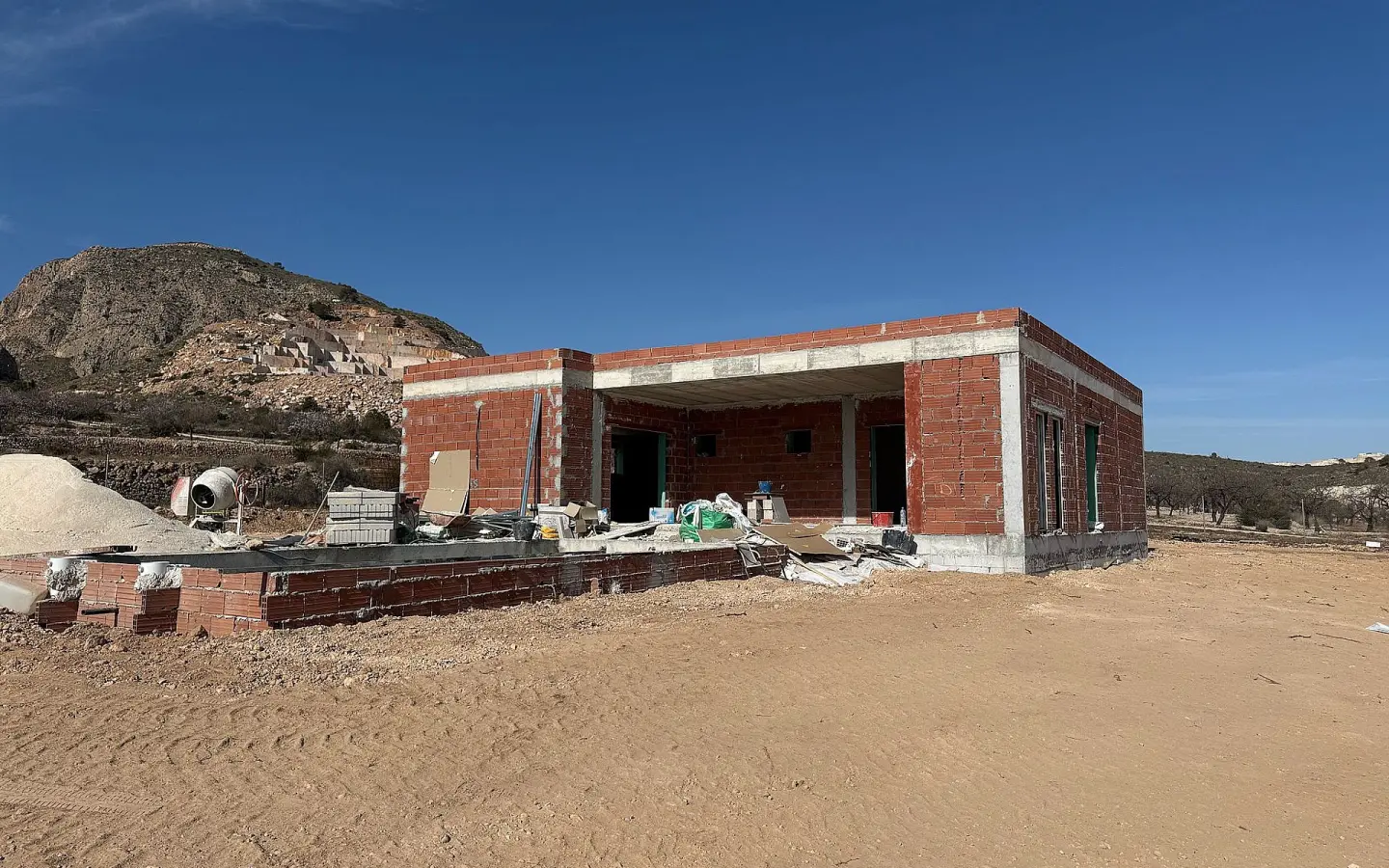 3-bedroom Detached Villa In El Cantón, Spain (190 M²)