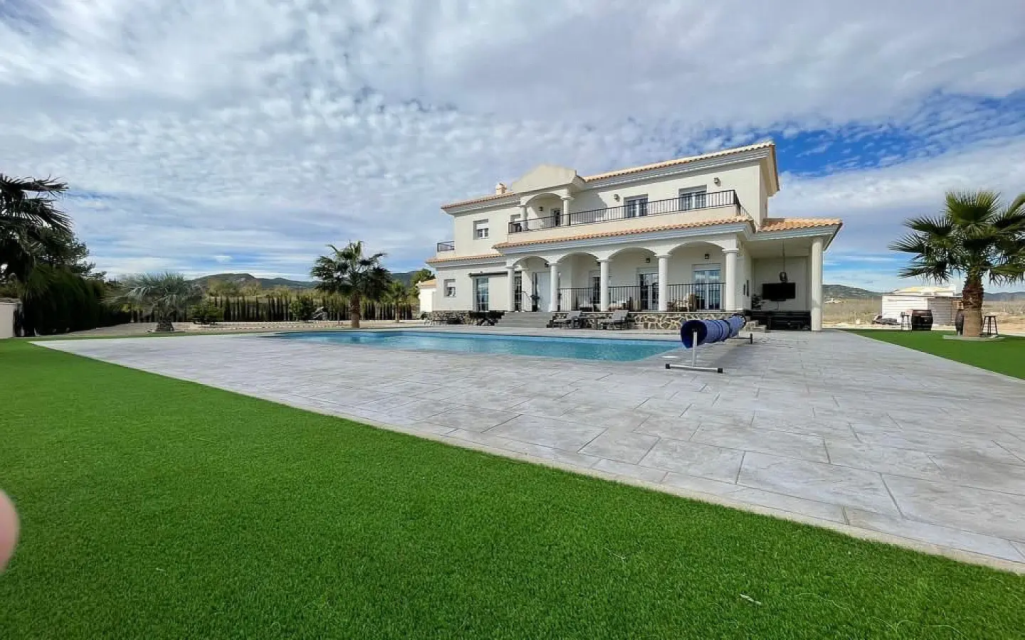 4-bedroom Detached Villa In Pinoso, Spain (270 M²)